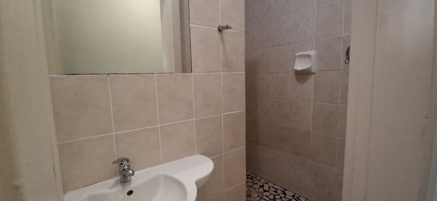 7 Bedroom Property for Sale in Bonza Bay Eastern Cape